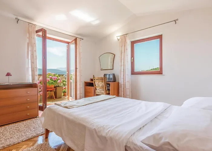 Holiday Home Imotski With Outdoor Swimming Pool 320
