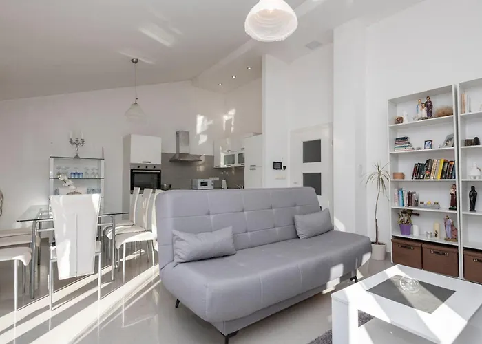 House Dragica